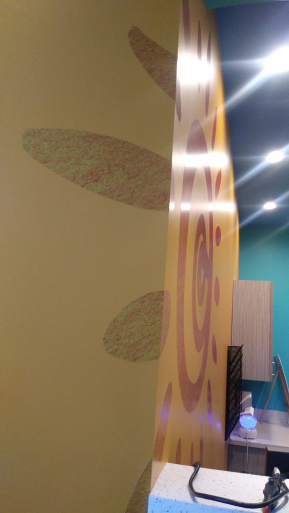 The opening of the Rayito de Sol Spanish Immersion Early Learning Center at 2550 W. Addison, Chicago, involved Gamma in the production of contour cut adhesive vinyl.